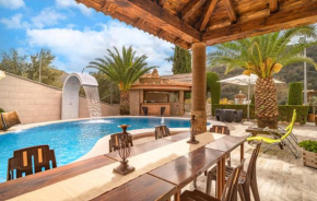Amazing Home In Algarinejo, Algarinejo